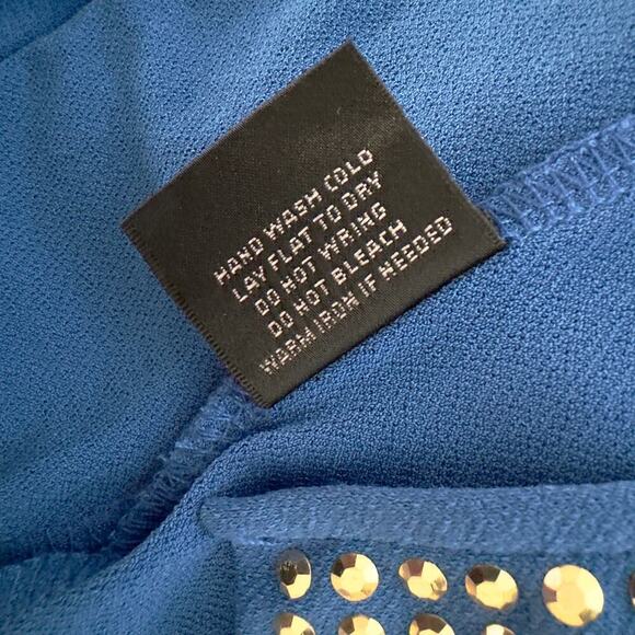 BELLDINI Top size 2X Cerulean Blue Asymmetrical V Neck Gold Bling Stretch NWT - Picture 5 of 6